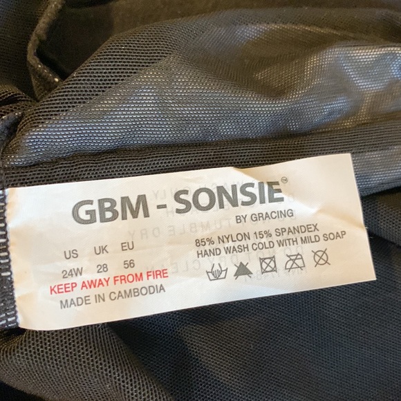 NWT SONSIE by GRACING HALTER SWIMSUIT - Picture 6 of 10